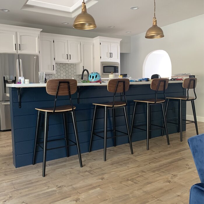 https://www.goldapplefurniture.com/bar-stools/